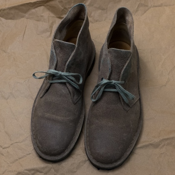clarks originals desert boot taupe suede